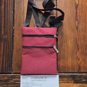 Women's Burgundy Crossbody Pouch